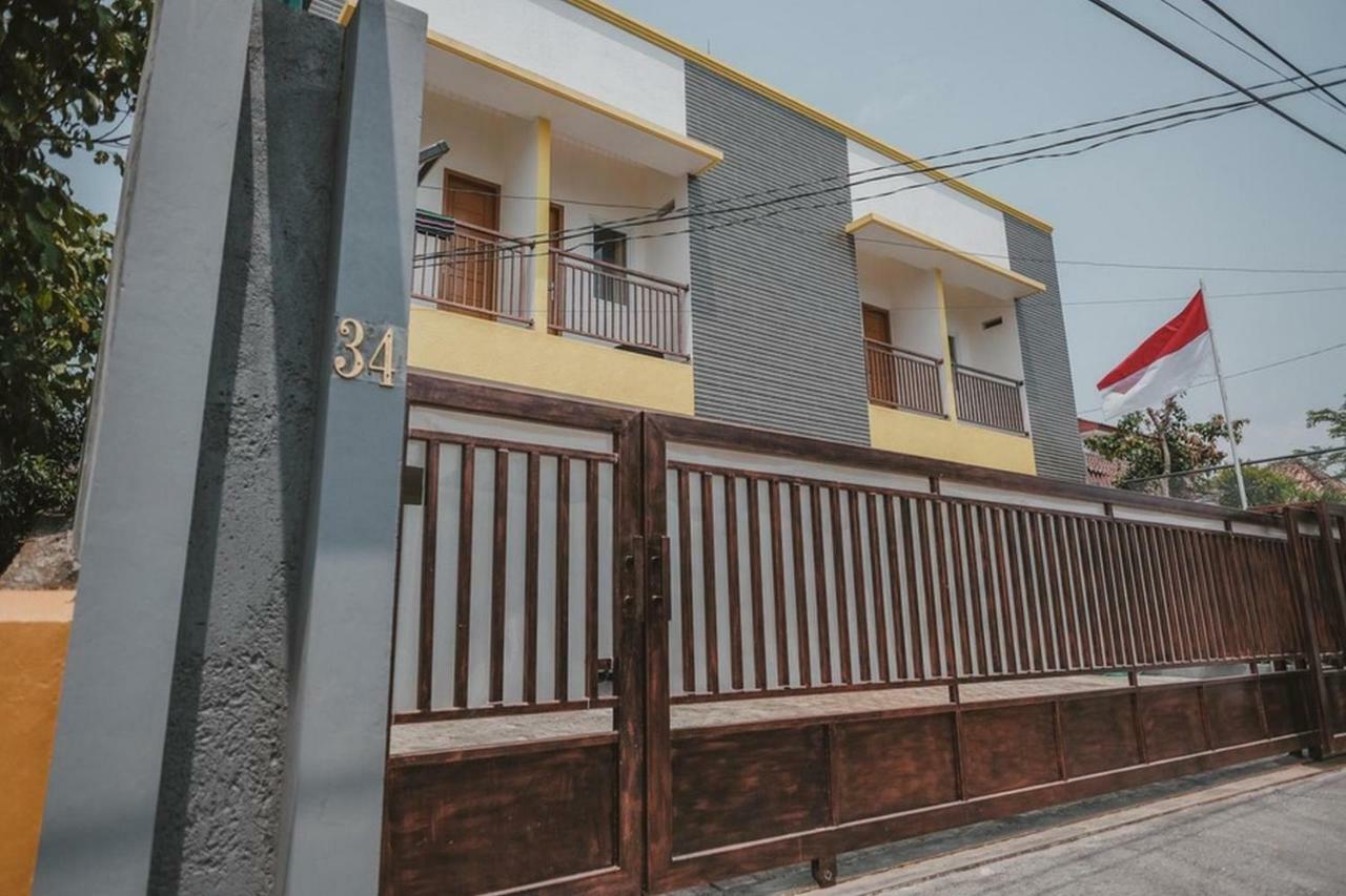 RedDoorz Syariah near Pahoman Stadium Lampung Bandar Lampung Bagian luar foto