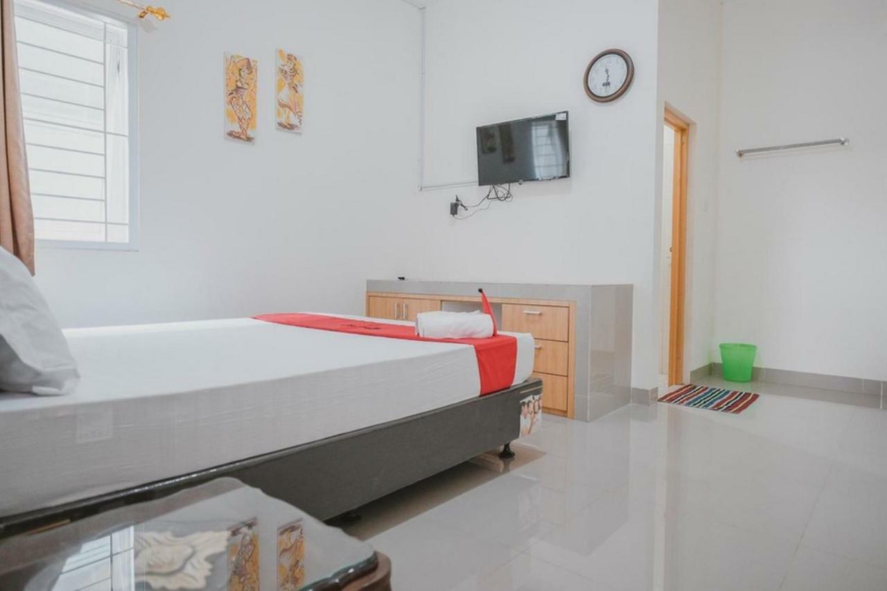 RedDoorz Syariah near Pahoman Stadium Lampung Bandar Lampung Bagian luar foto